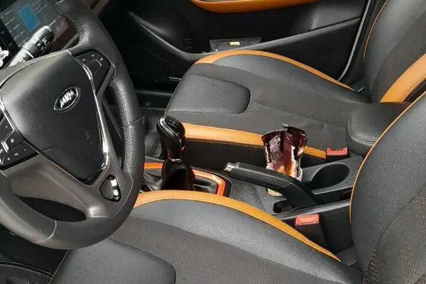 ام وی ام، X22