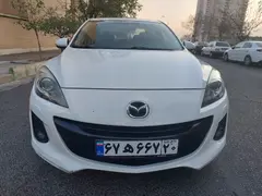 مزدا، 3 نیو صندوق دار