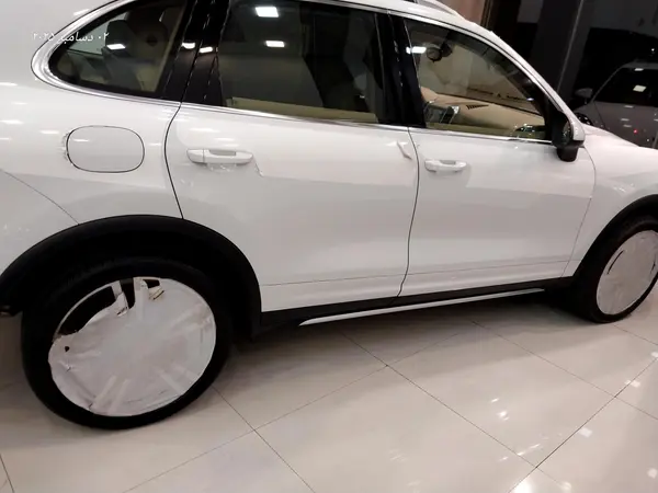 پورشه، کاین