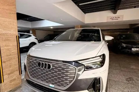 آئودی، Q4 e-tron