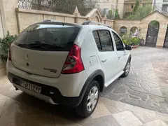 رنو، ساندرو استپ وی