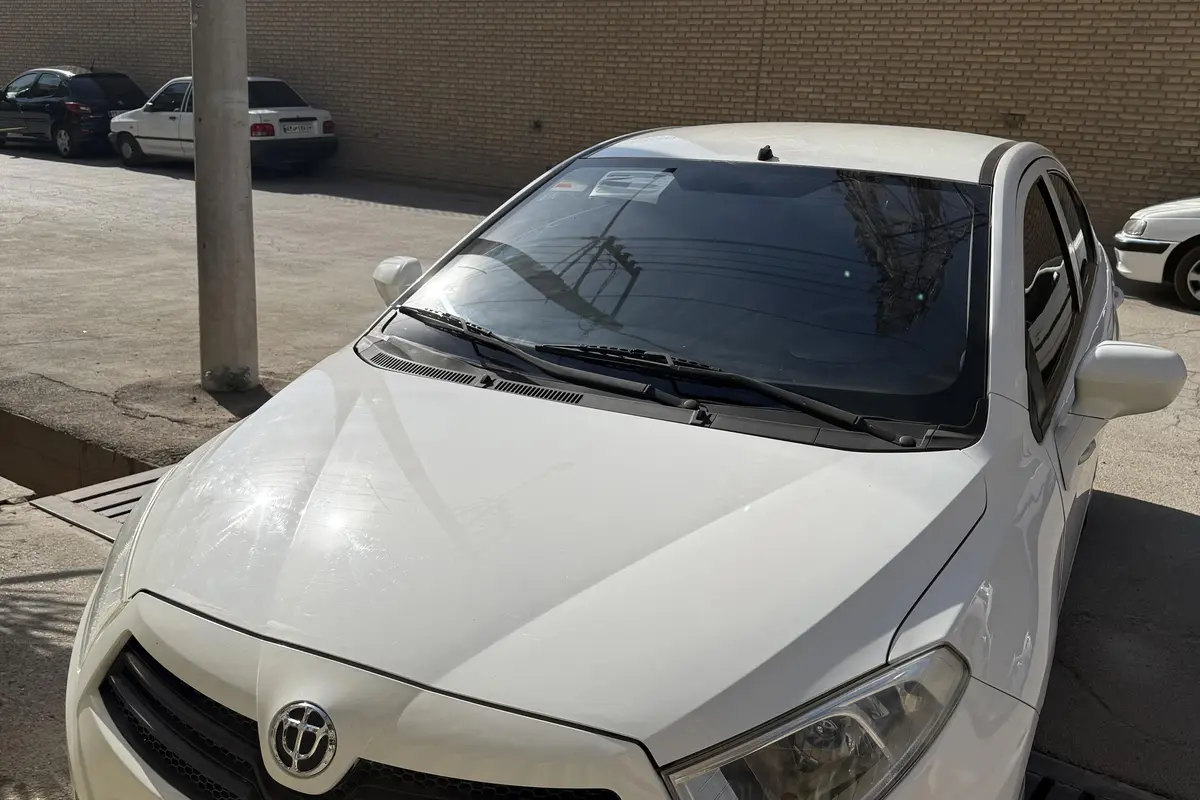 برلیانس،  H230