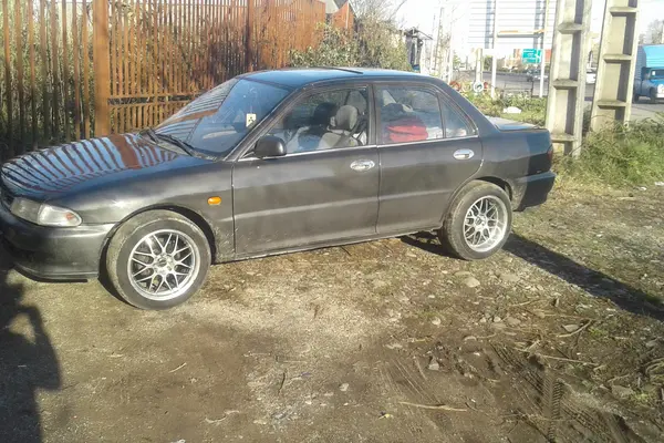 میتسوبیشی، لنسر