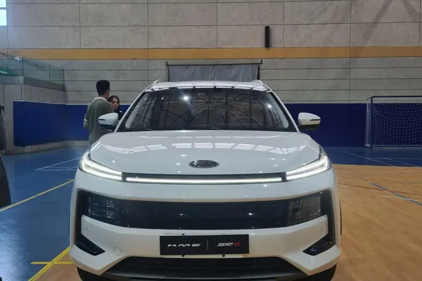 کی ام سی  SR6