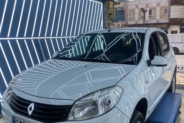 رنو، ساندرو