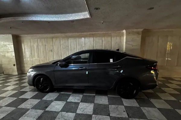 کی ام سی  J7