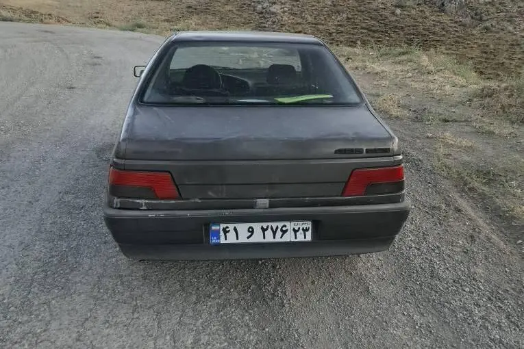 پژو،  405