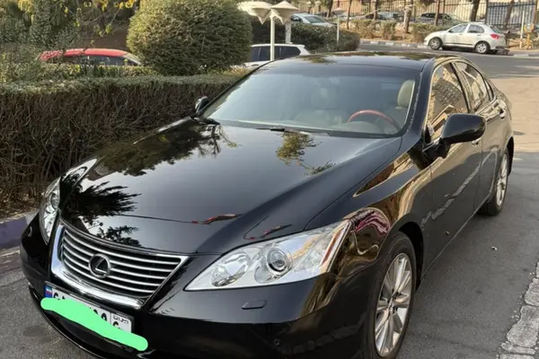 لکسوس، ES