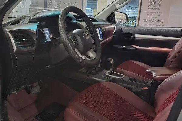 تویوتا، هایلوکس دو کابین