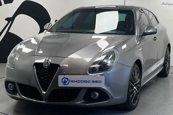 آلفارومئو، جولیتا