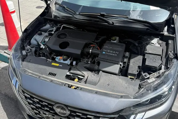 نیسان  سیلفی e-POWER