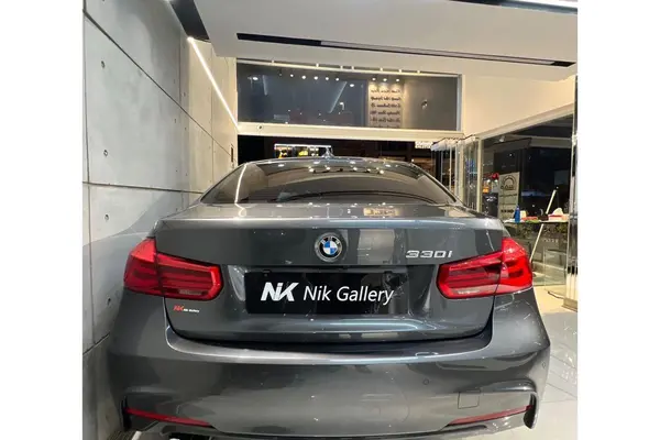 ب ام و، سری 3 سدان