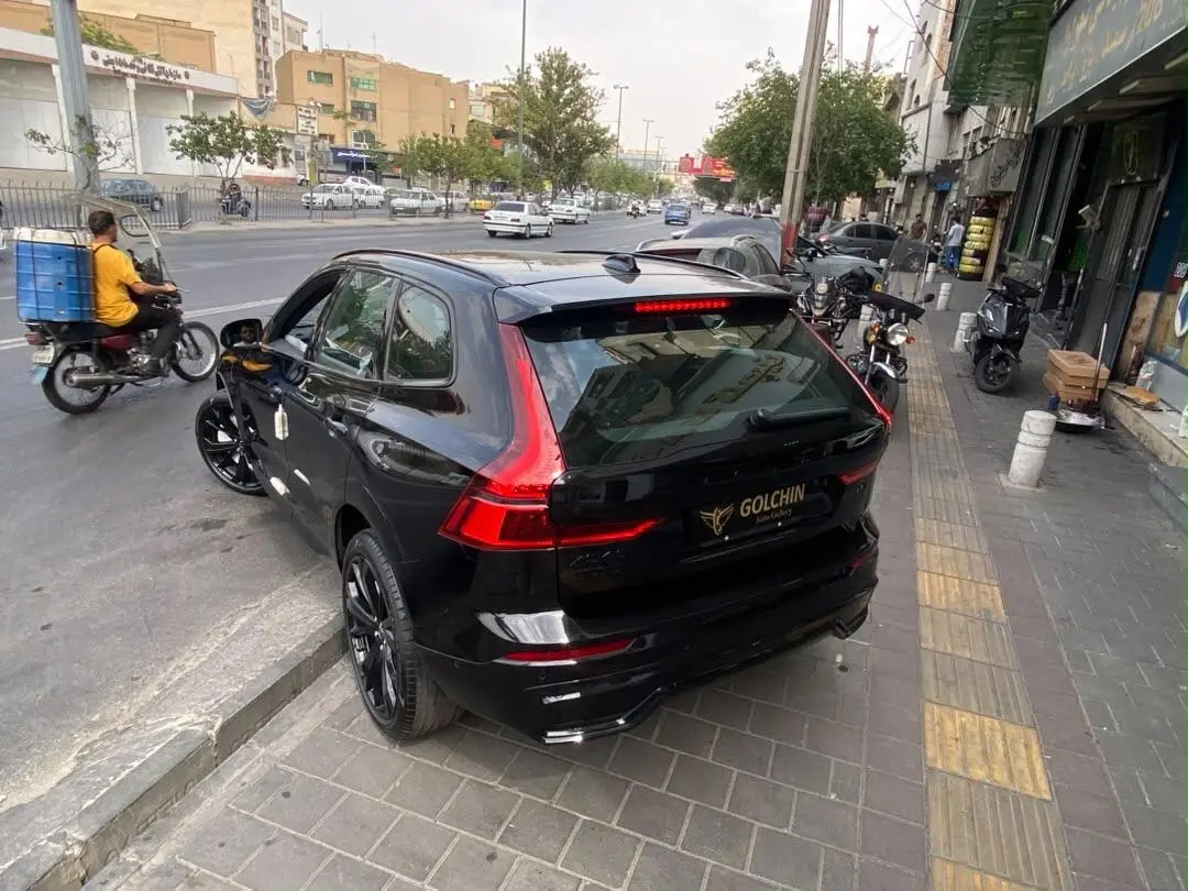 ولوو،  XC60