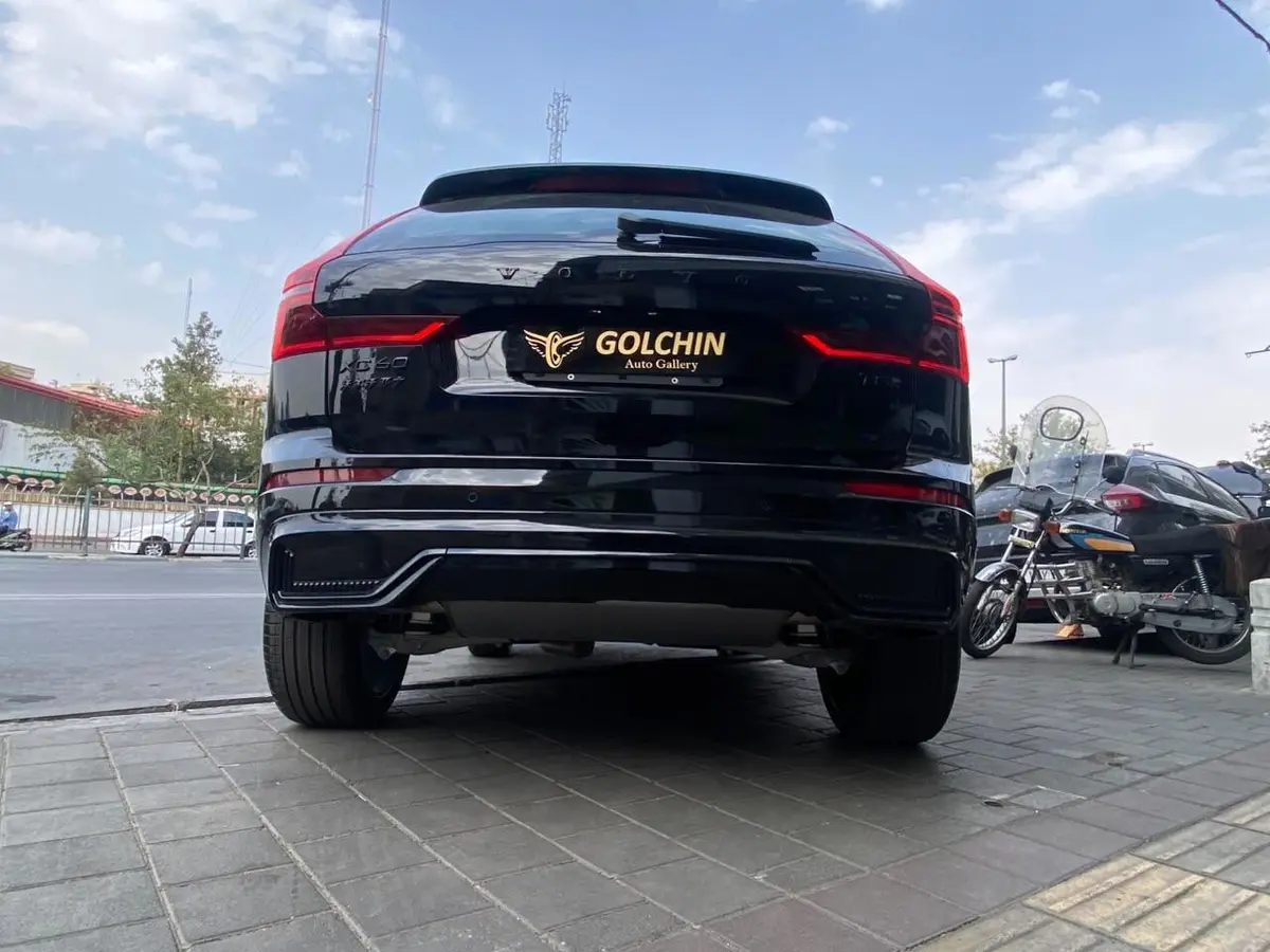 ولوو،  XC60