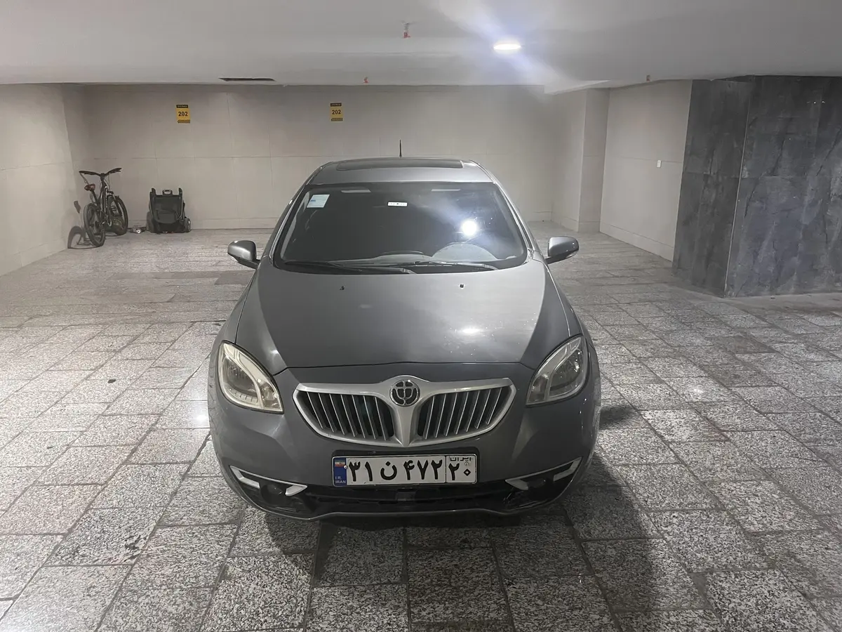 برلیانس،  H330