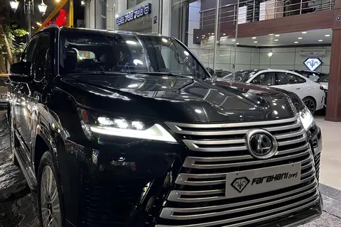لکسوس، LX