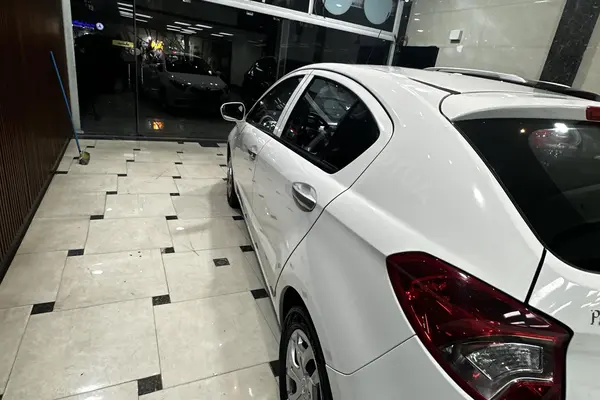 برلیانس، H220