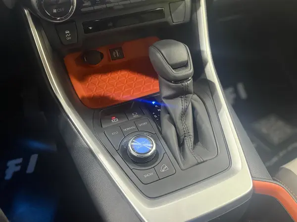 تویوتا، راوفور