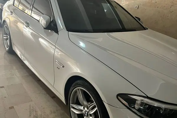 ب ام و، سری 5 سدان