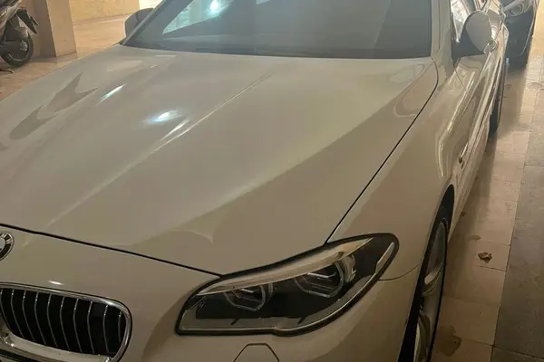 ب ام و، سری 5 سدان