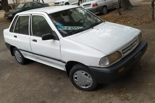 پراید، صندوق دار