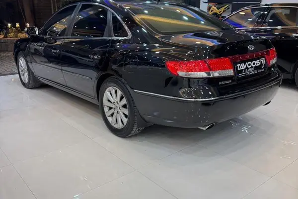 هیوندای، آزرا (گرنجور)