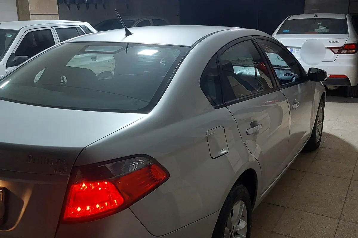برلیانس،  H330