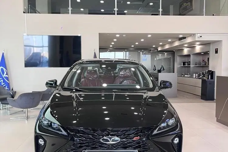 فونیکس،  آریزو 6 جی تی (Z6 GT)