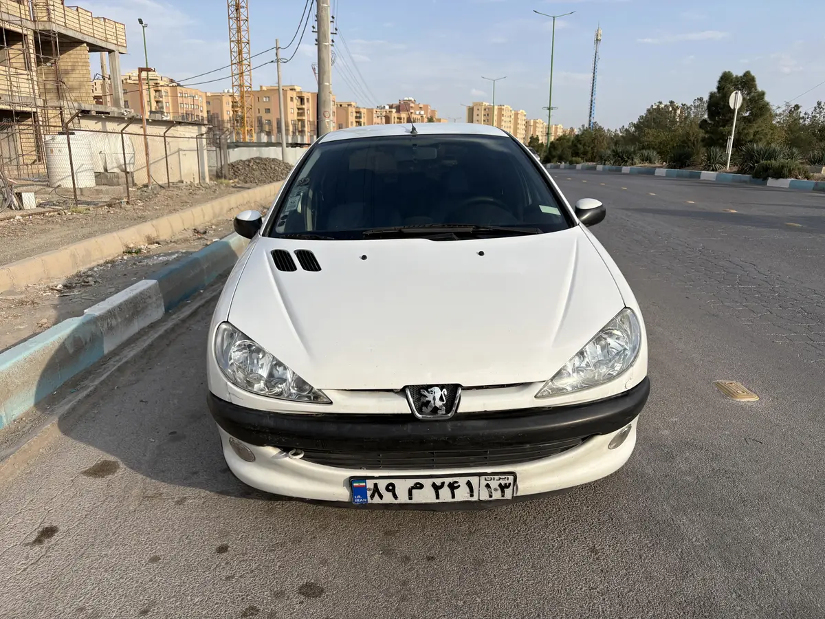 پژو،  206