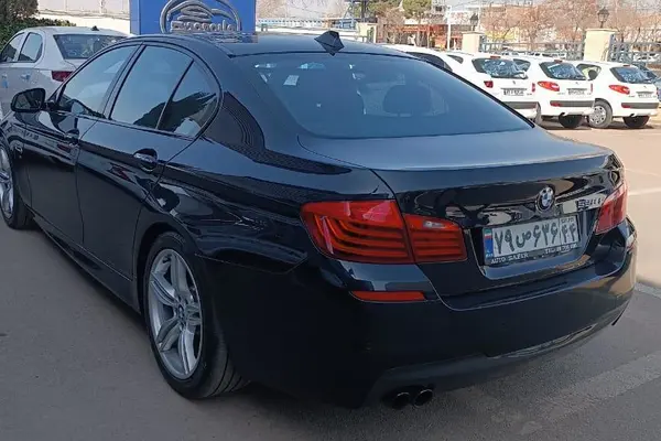 ب ام و، سری 5 سدان