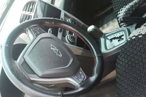 ام وی ام، X33