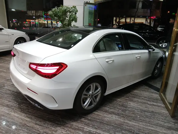 بنز، کلاس A سدان