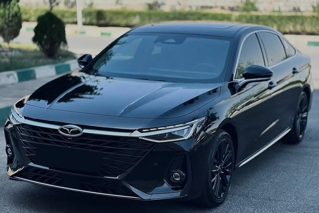 فونیکس،  آریزو 8 (Z8)