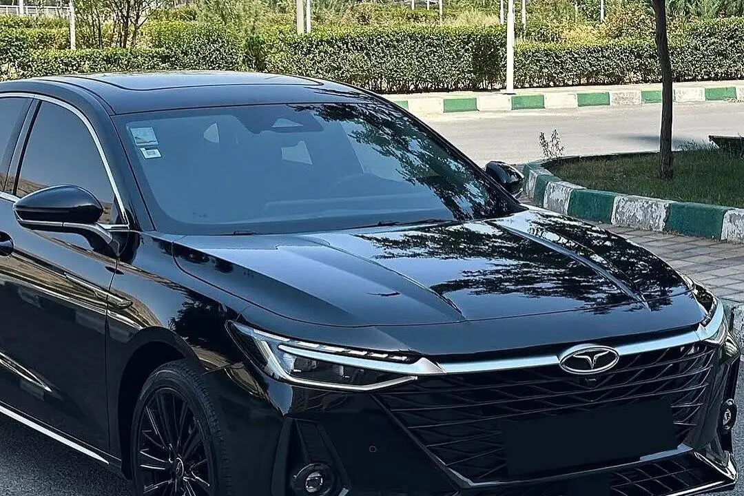 فونیکس،  آریزو 8 (Z8)