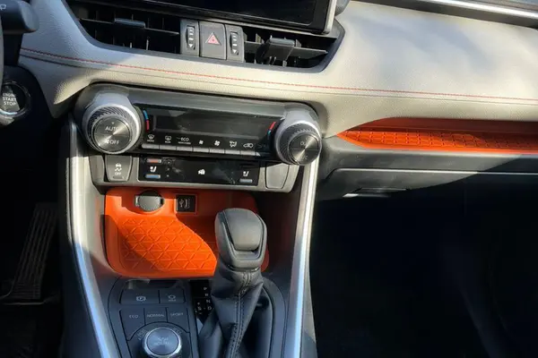 تویوتا، راوفور