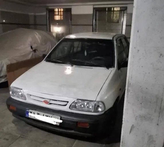 پراید، صندوق دار