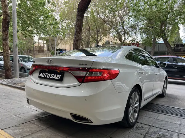 هیوندای، آزرا (گرنجور)