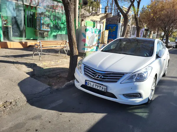 هیوندای، آزرا (گرنجور)