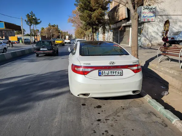 هیوندای، آزرا (گرنجور)