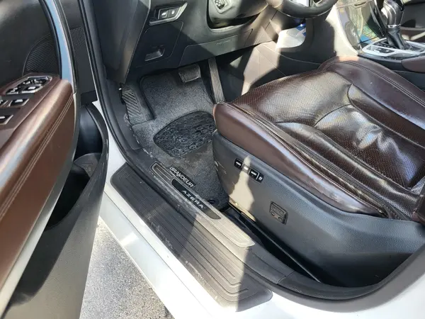 هیوندای، آزرا (گرنجور)