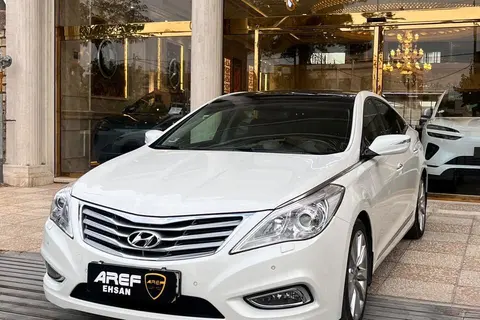 هیوندای، آزرا (گرنجور)