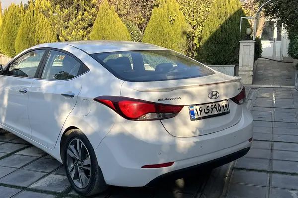 هیوندای، النترا