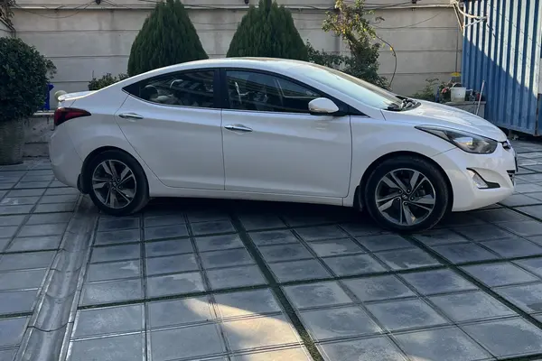 هیوندای، النترا