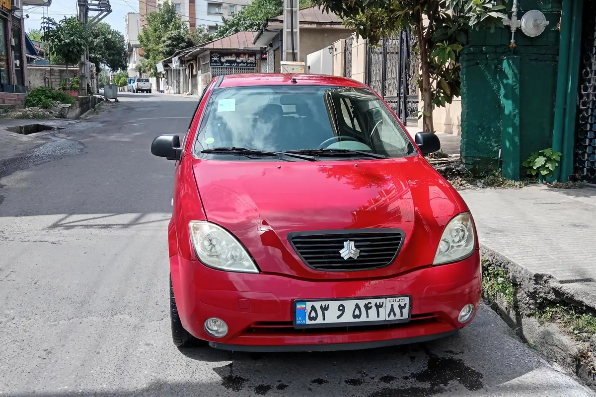 تیبا،  هاچ بک