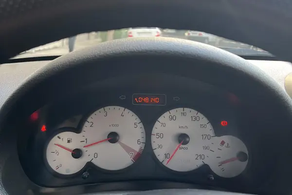 پژو  206