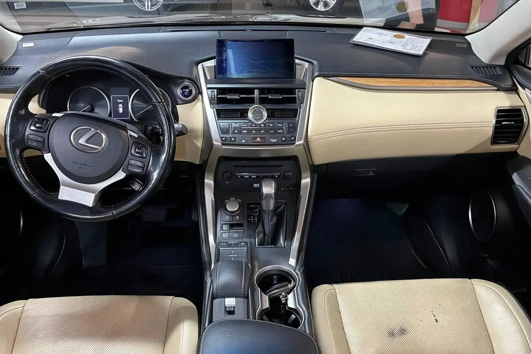 لکسوس،  NX هیبرید