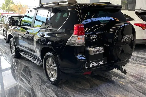 تویوتا  پرادو  چهار در