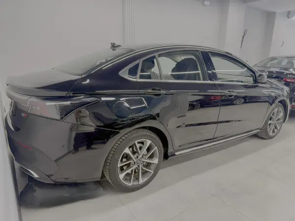 فونیکس، آریزو 6 پرو