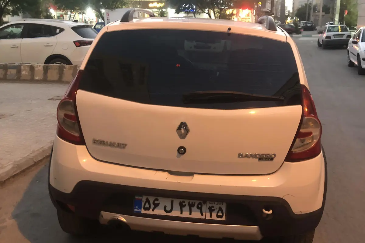 رنو،  ساندرو استپ وی