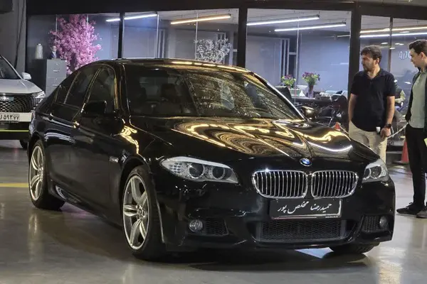 ب ام و، سری 5 سدان